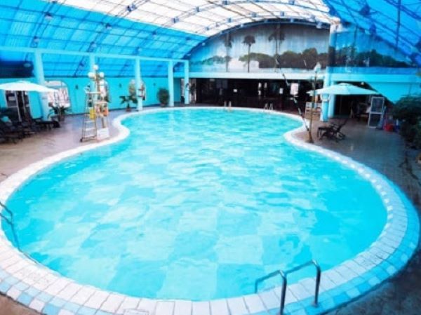 Bể bơi khách sạn Bảo Sơn khẳng định vị thế là bể bơi 4 mùa Đống Đa đông khách nhất khu vực