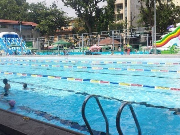 Bể bơi Thái Hà có mức giá khá mềm so với mặt bằng chung giá vé bể bơi ở quận Đống Đa